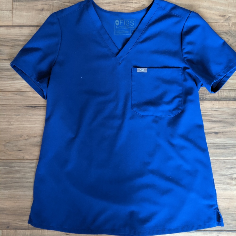 FIGS Women Top and Yola Skinny Scrub Pants